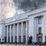 Фактор Арахамії та дефіцит бюджету. Рада відновлює голосування. Які шанси? — Forbes.ua