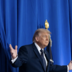 У Трампа “відмінне здоров’я”, хоча в нього все ще синець на руці й набрякає нога — Reuters