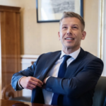 Мадяр заявив, що до 2022 року Орбан просив взяти Україну до ЄС