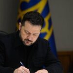 Зеленський вніс до Ради законопроєкти про продовження воєнного стану та мобілізації